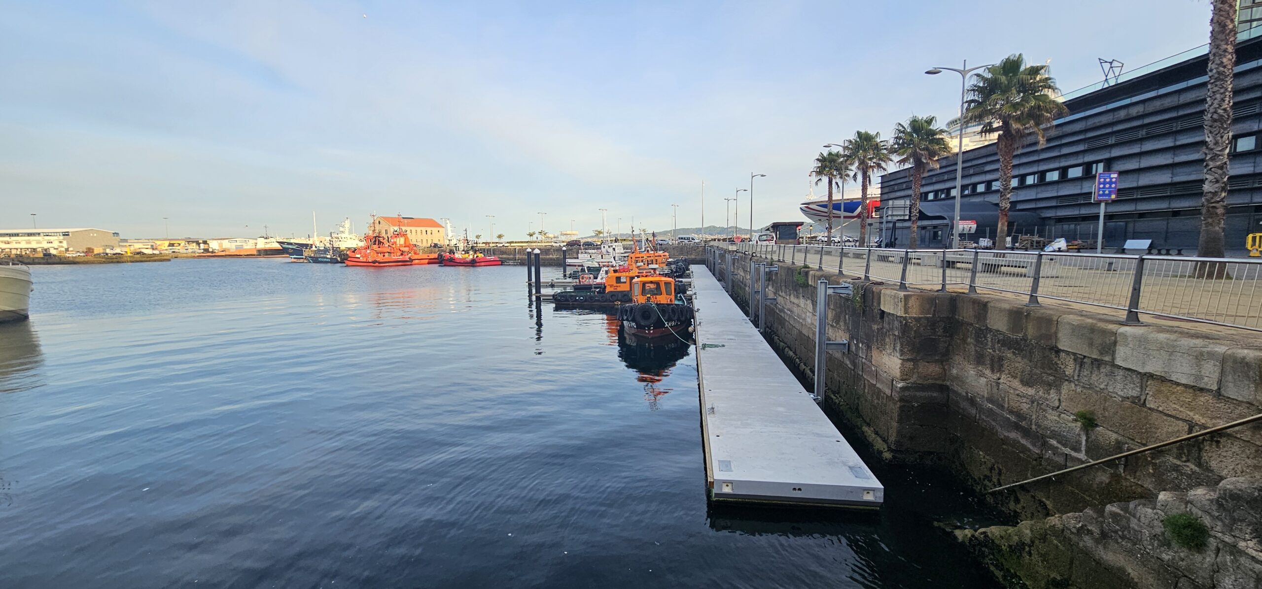 Pantalán CPRF flotantes instalado en Puerto de Vigo