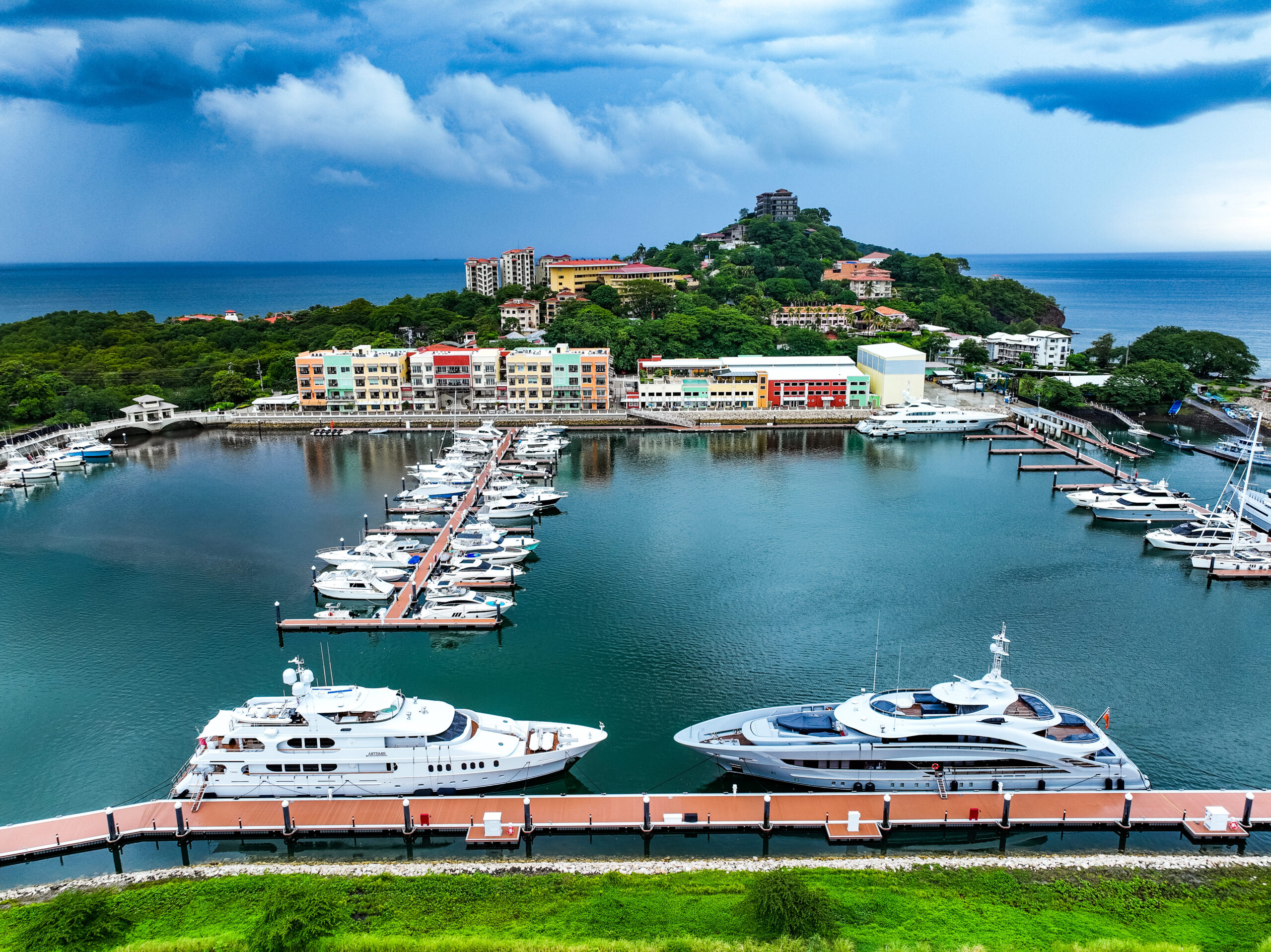 MARINA MEGA YACHT DOCK-12