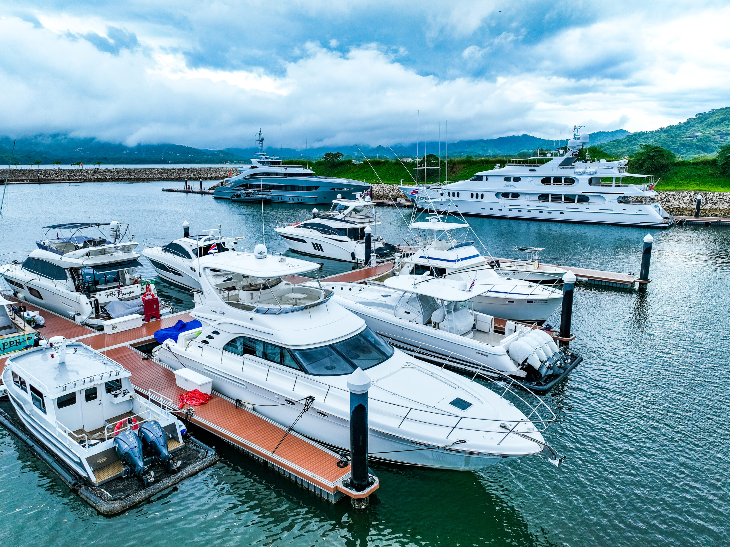 MARINA MEGA YACHT DOCK-15